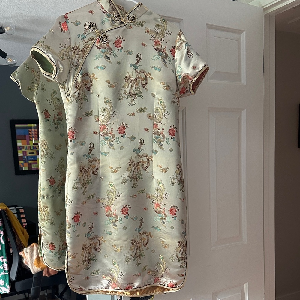 Floral Embroidered Cheongsam Dress